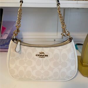 Coach White Shoulder Bag with Gold Chain